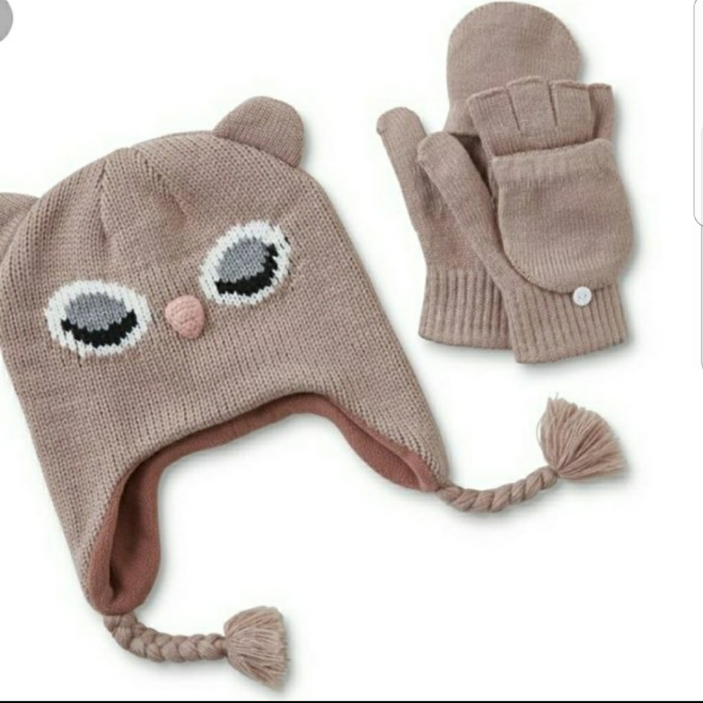 Owl hat and glove set